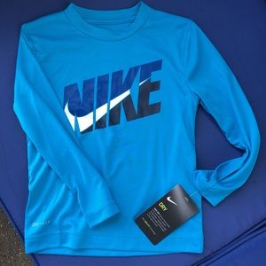 Toddler boys Nike long sleeve tee.  Dry fit.  Size 3T color Laser blue.